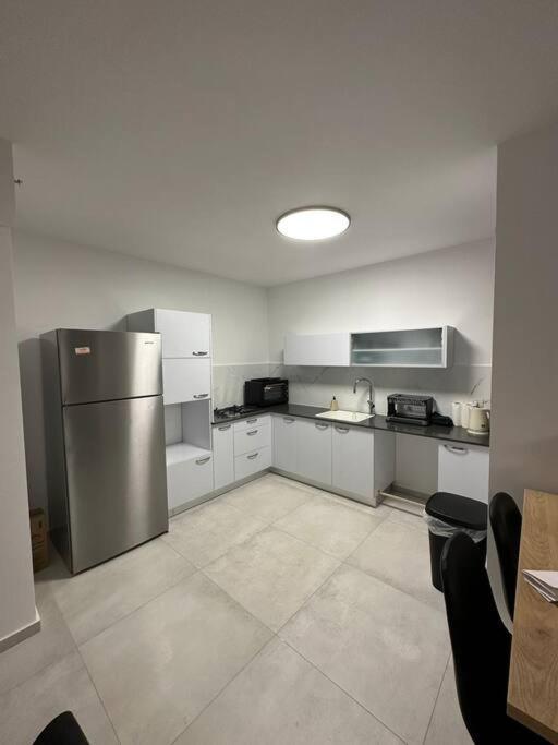 Elegant 3 Bedroom Ocean View Condo In Kiryat Yam Qiryat Yam Luaran gambar