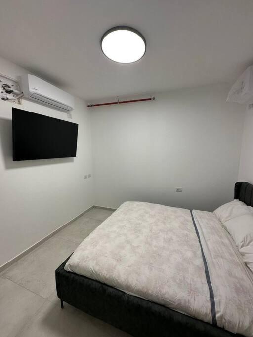 Elegant 3 Bedroom Ocean View Condo In Kiryat Yam Qiryat Yam Luaran gambar